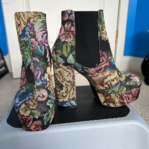 Brand new heeled boots
